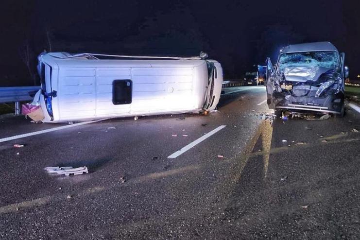 У Польщі зіткнулися два автобуси з українцями: є постраждалі (фото)